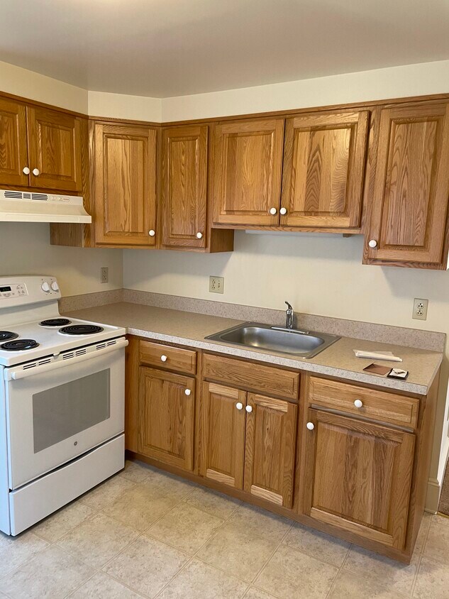 159 N Delmorr Ave Unit 2nd Floor, Morrisville, PA 19067 Apartments in