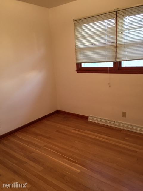 Building Photo - 1024 Fiedler Ln