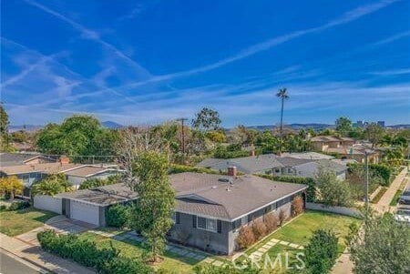 Building Photo - 2112 Dover Dr