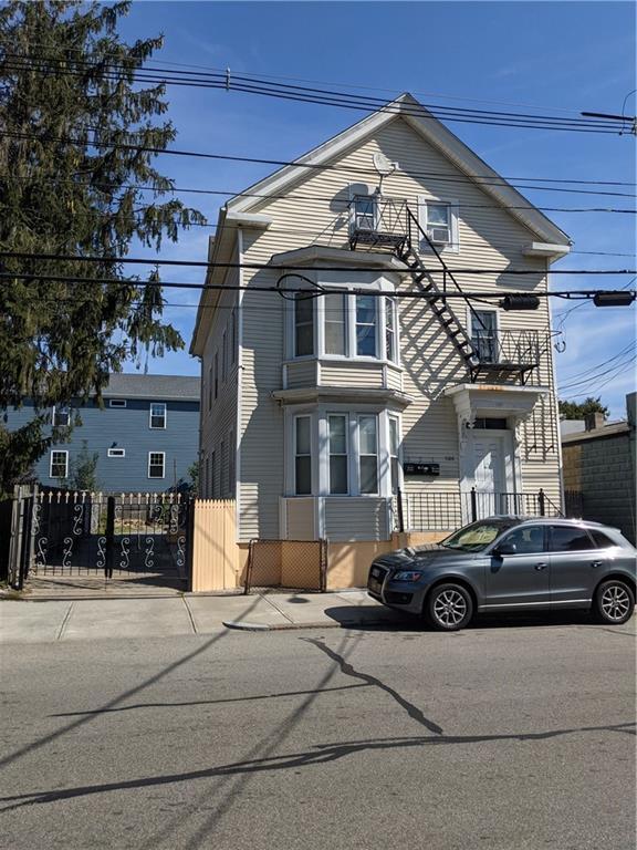Primary Photo - 504 Prairie Ave