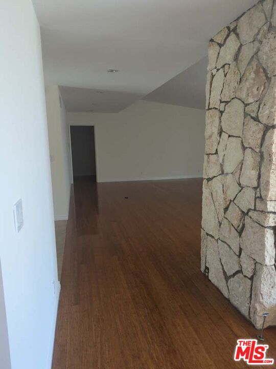 Foto del edificio - 1156 Las Pulgas Pl