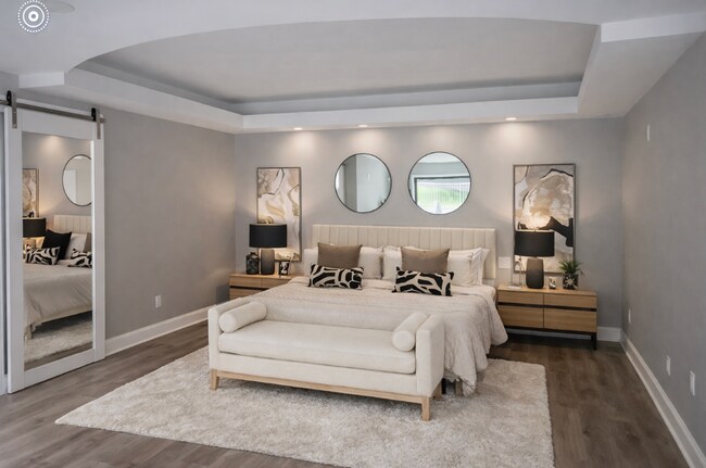 Building Photo - Luxury Living in South Charlotte – 2 minutes to Quail Hollow Golf Course
