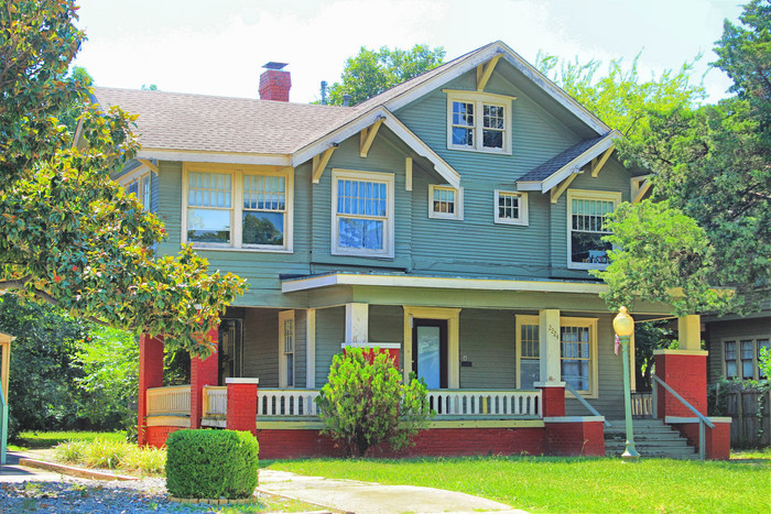 Primary Photo - 2224 NW 16th St