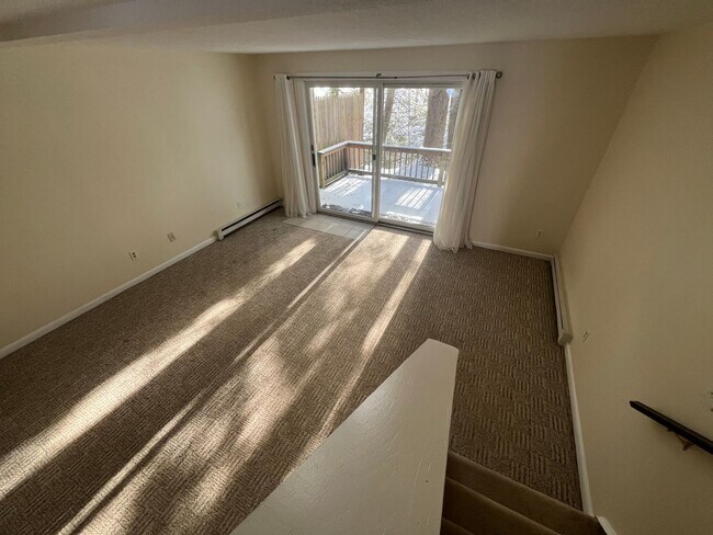 Foto del edificio - 2 Bedrooms Close to Dartmouth (CURRENTLY U...