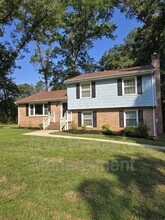 Building Photo - 1204 Hatteras Rd