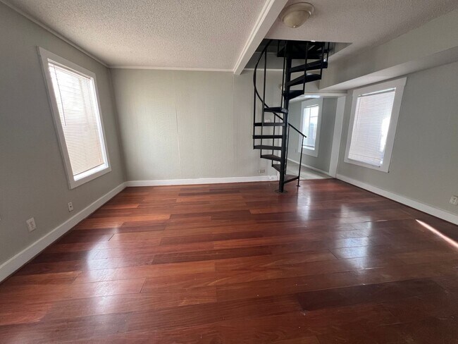 Building Photo - For Lease