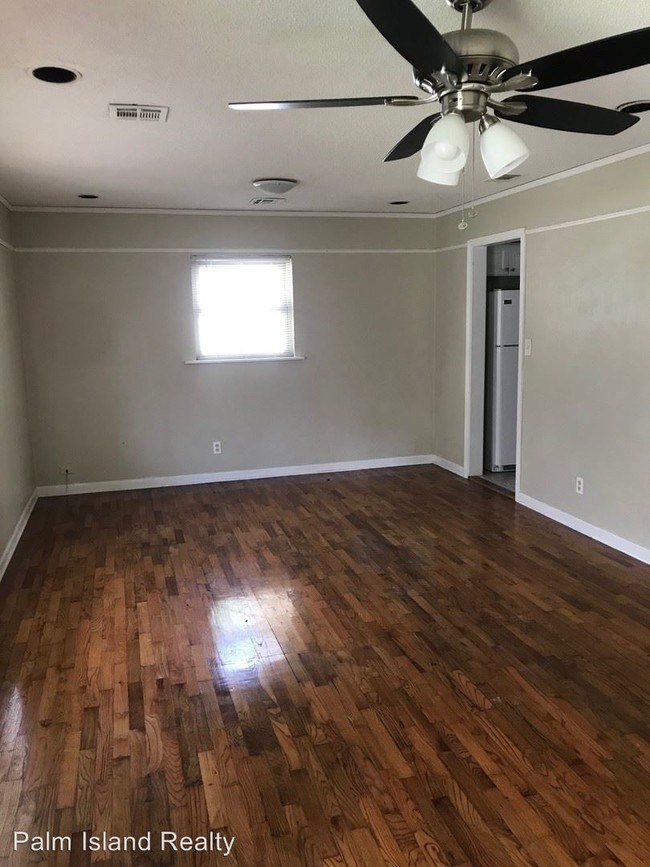 Building Photo - 2 br, 1 bath House - 6457 Sellers Dr