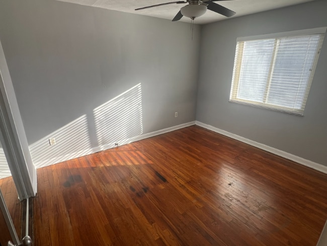 Foto del edificio - 2519 Indianola Ave