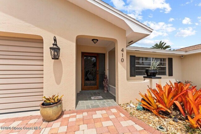 Foto del edificio - 410 Surf Rd