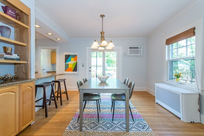 DR Opens to Kitchen, Deck - 69 Gordonhurst Ave