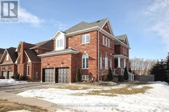 Building Photo - 825 Black Cherry Dr
