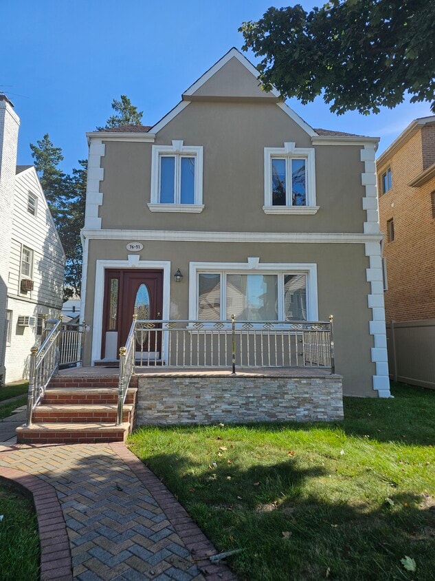 Primary Photo - 7651 174th St