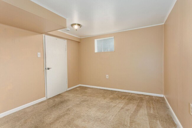 Foto del edificio - 9640 Bridgeport Way SW