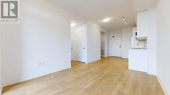 Photo du bâtiment - 474-1474 Caldari Rd