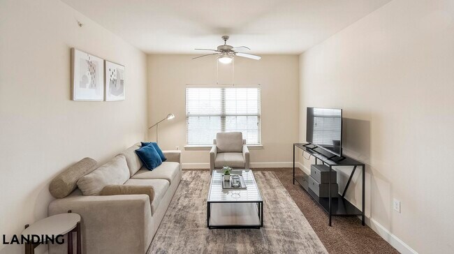 Building Photo - 2745 Westpointe Dr