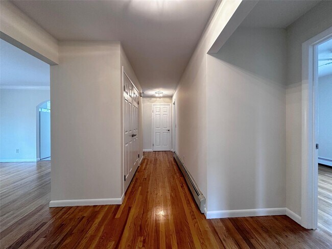 Foto del edificio - 148 Bennett Ave
