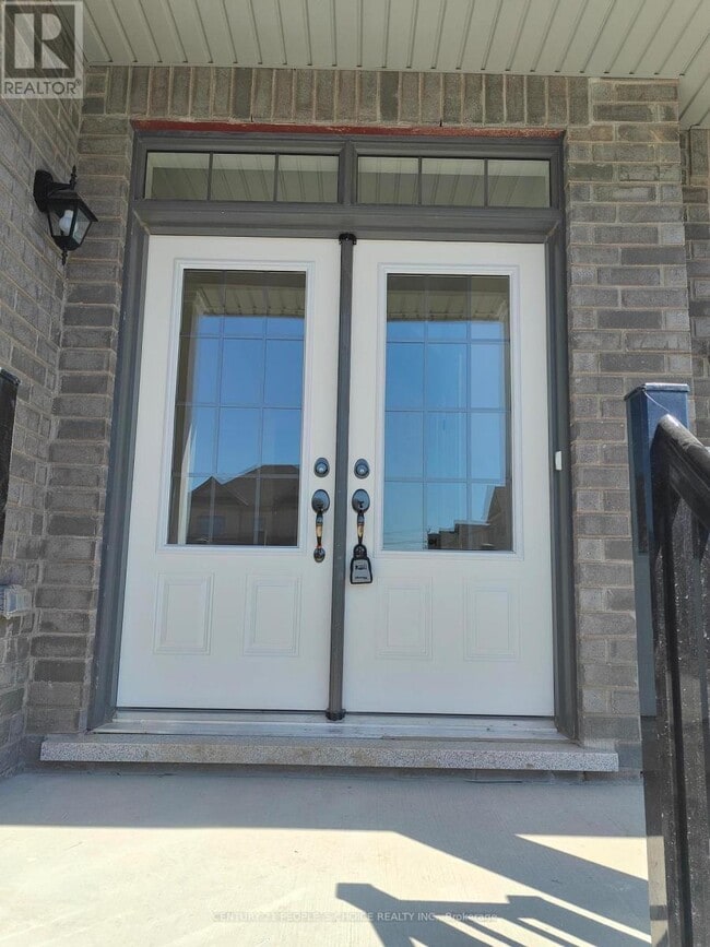 Building Photo - 6 Fenn Cres