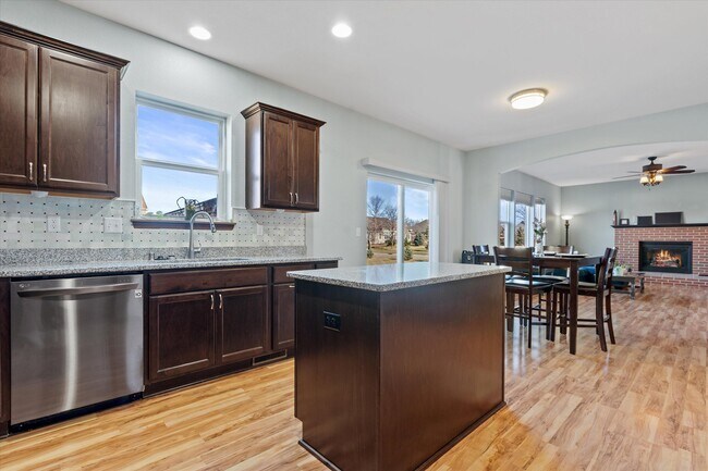Foto del edificio - N42W22770 Beacon Ct