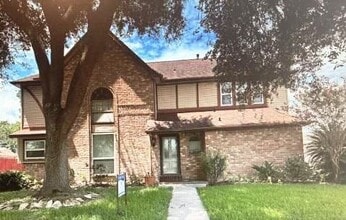 Building Photo - 15502 Rio Plaza Dr