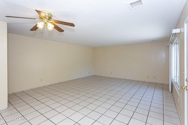 Foto del edificio - 492 W Perkinsville Rd