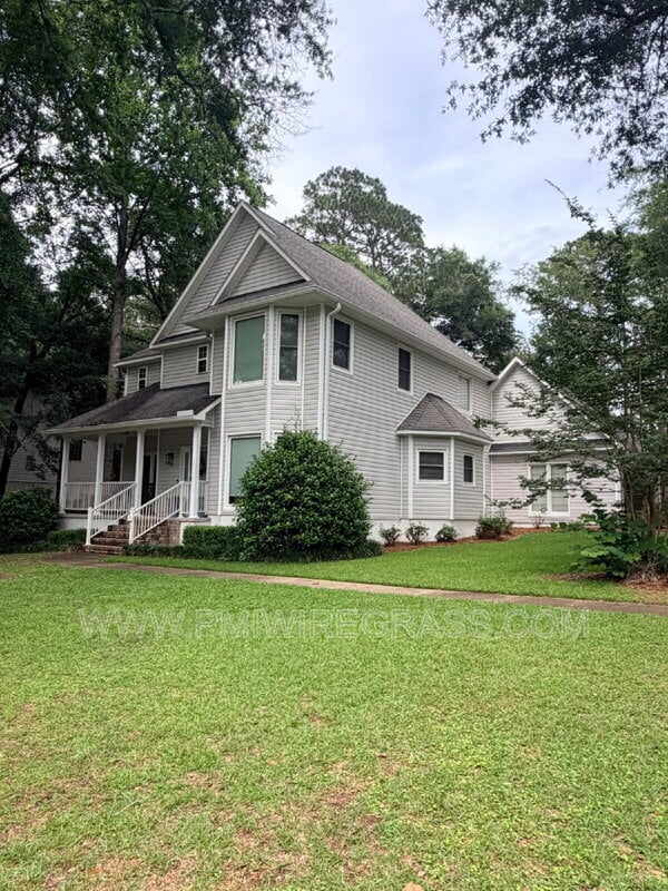 Building Photo - 1210 Hillbrook Rd