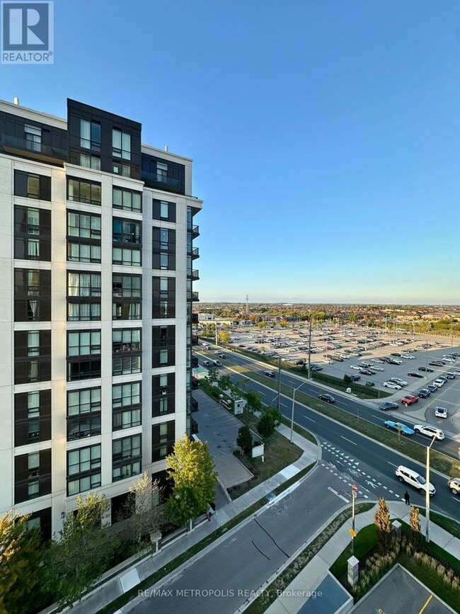 Building Photo - 9560-9560 Markham Rd