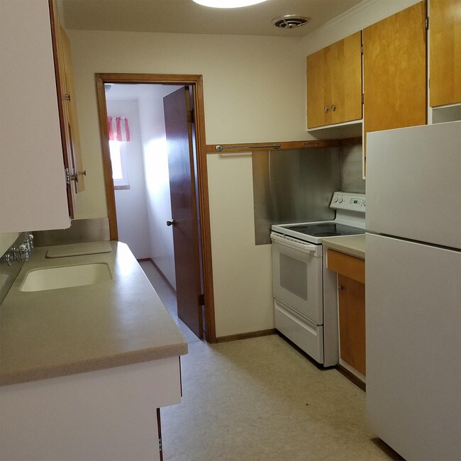 Foto del edificio - 8257 Corliss Ave N