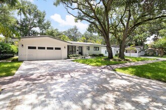 Building Photo - 6835 Camarin St
