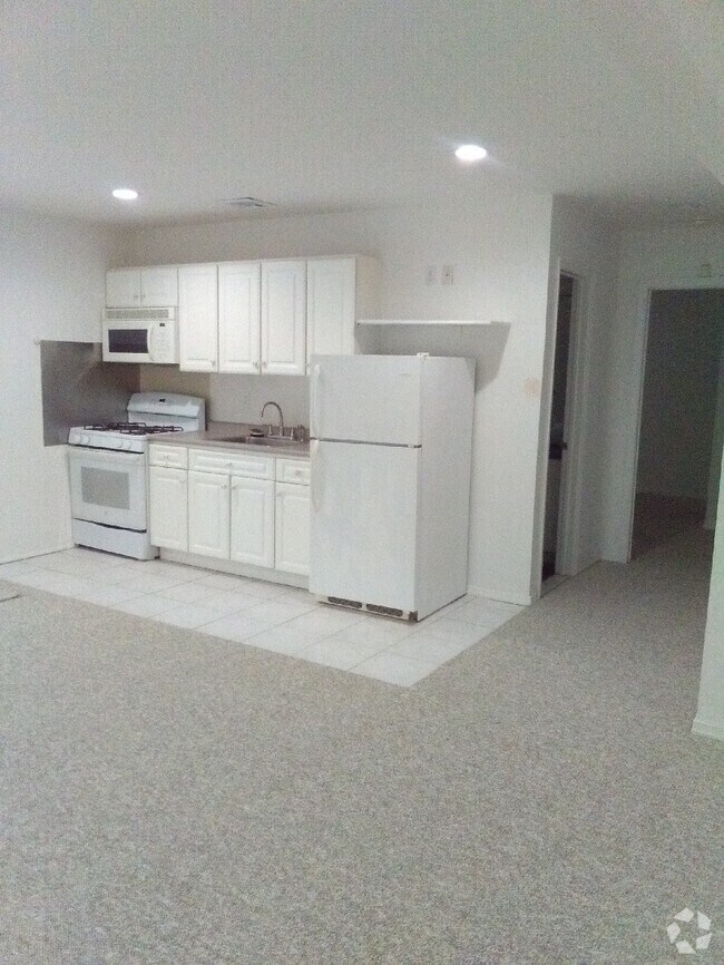 Holiday Park Apartments for Rent Centereach, NY 2 Rentals