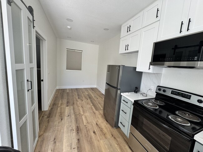 Foto del edificio - 1249 Center Ave