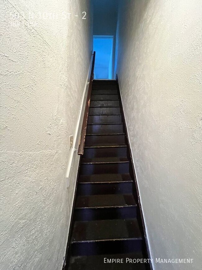 Foto del edificio - Available Now- 3 Bedroom/1 bath Apartment ...