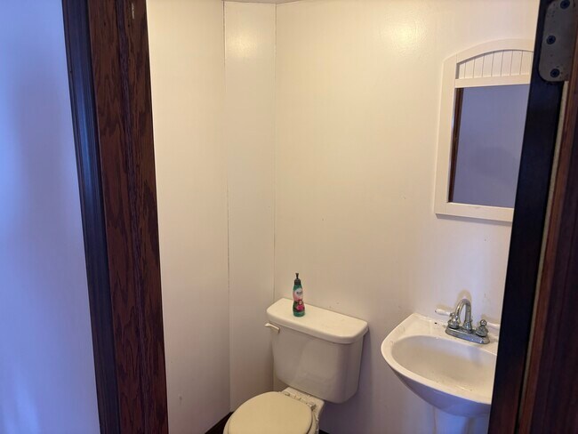 Foto del edificio - 14206 Grabill Rd