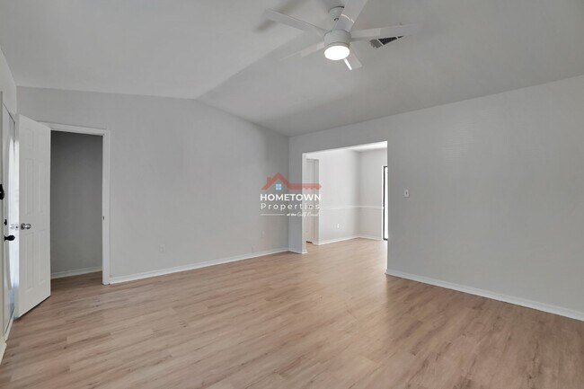 Building Photo - 3 Bedroom Home near NAS Pensacola