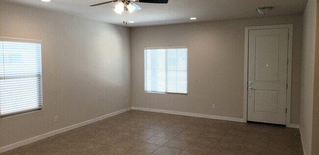 Foto del edificio - NEW Costa Verde upgraded home in Mountain View Ranch