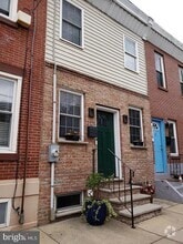 Building Photo - 2121 Oakford St