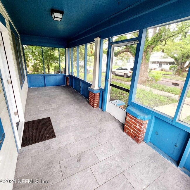 Foto del edificio - 1735 Brackland St