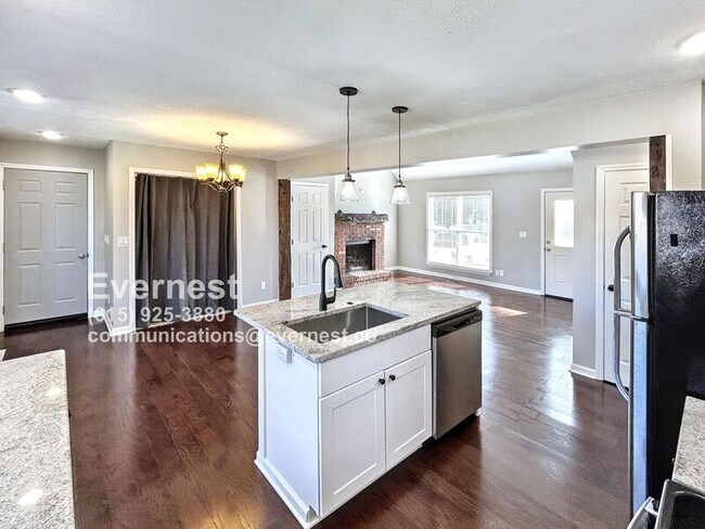 Foto del edificio - 608 N Greenwood Ext