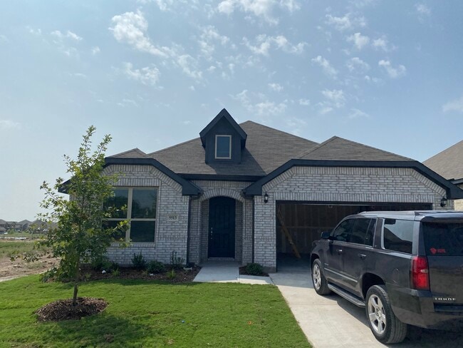 Building Photo - 5513 Mountain Island Dr