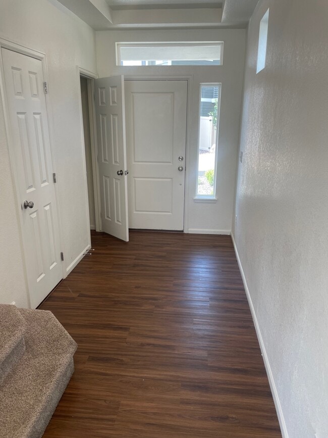 Building Photo - 4406 N Quatar Ct