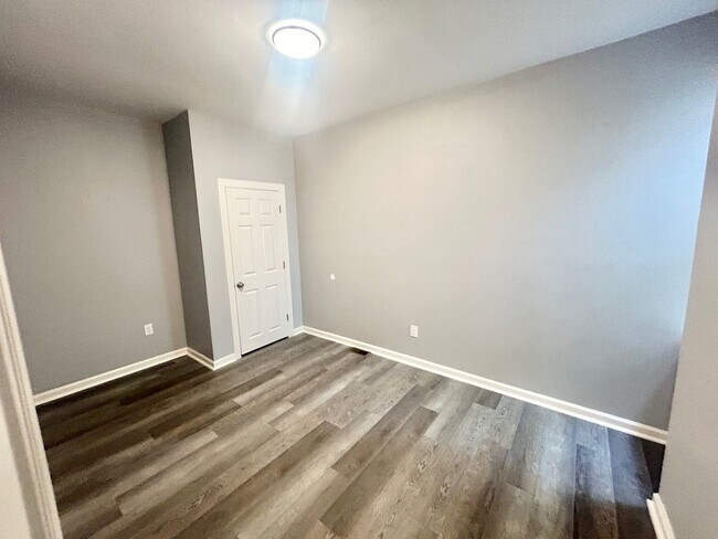 Foto del edificio - Anika Homes 3 Bedroom