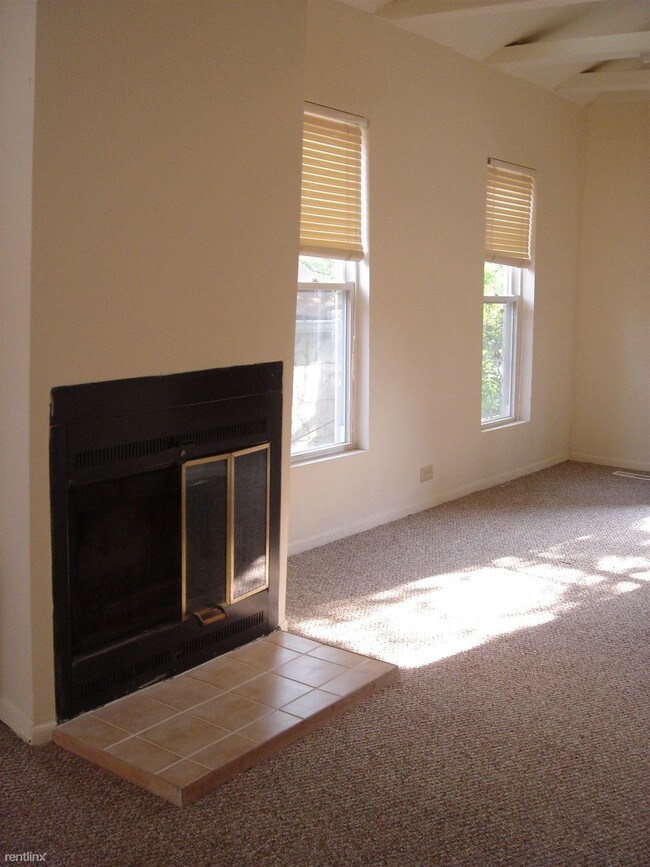 Foto del edificio - 2 br, 2 bath Apartment - 1500 N Wieland St