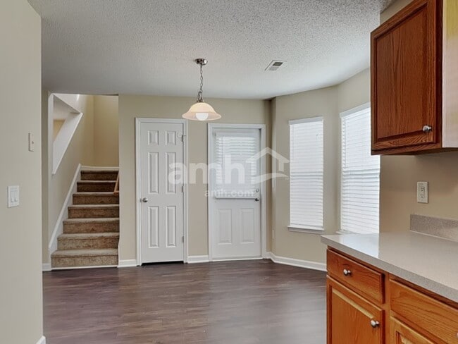 Building Photo - 3646 Sunset Hollow Dr