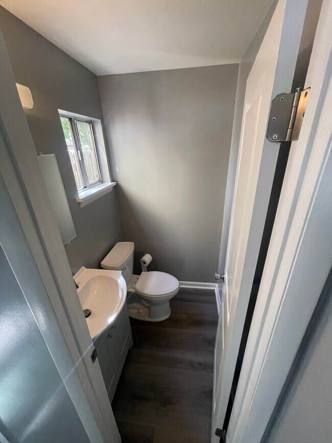 Half Bath - 1801 Beaver Rd