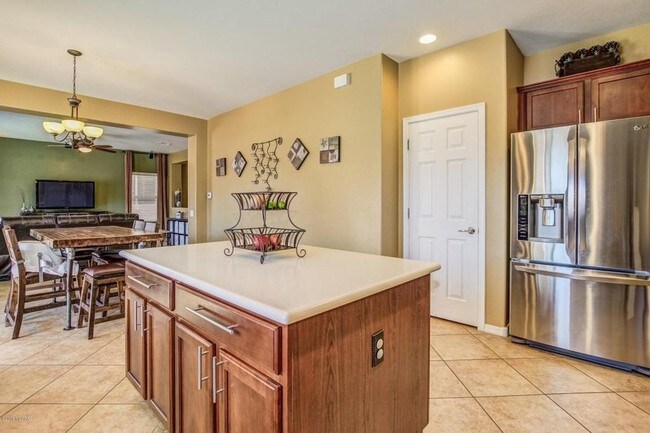 Kitchen - 10780 E Salsabila Rd