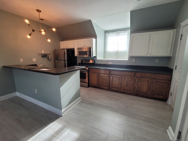 Photo - 435 E Freemason St Townhome