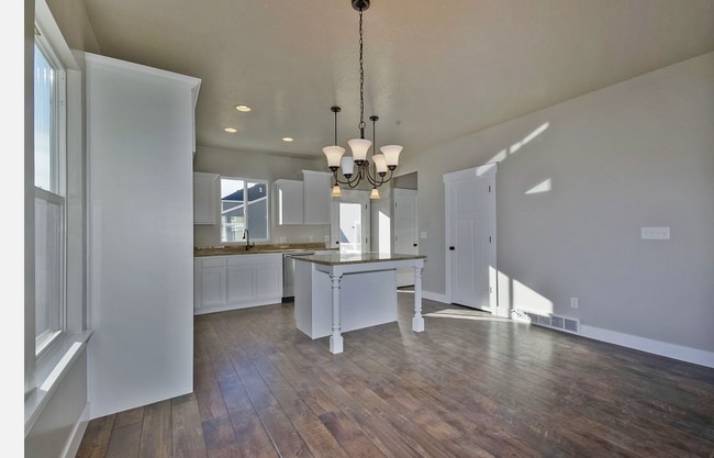 Foto del edificio - 394 S 730 E