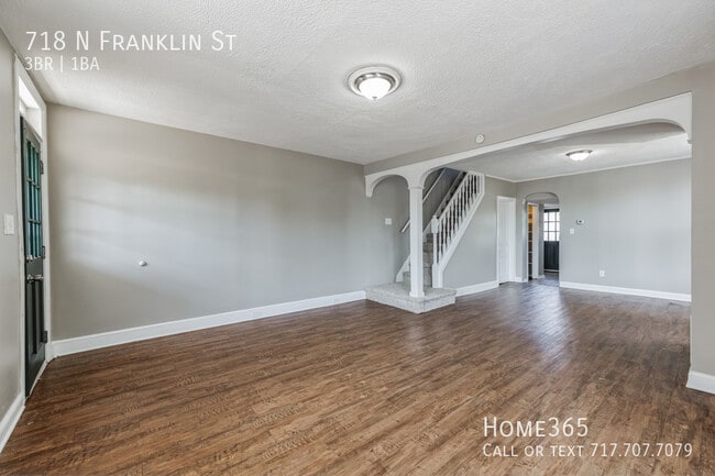 Building Photo - Wonderful 3 bed 1 bath Home at York