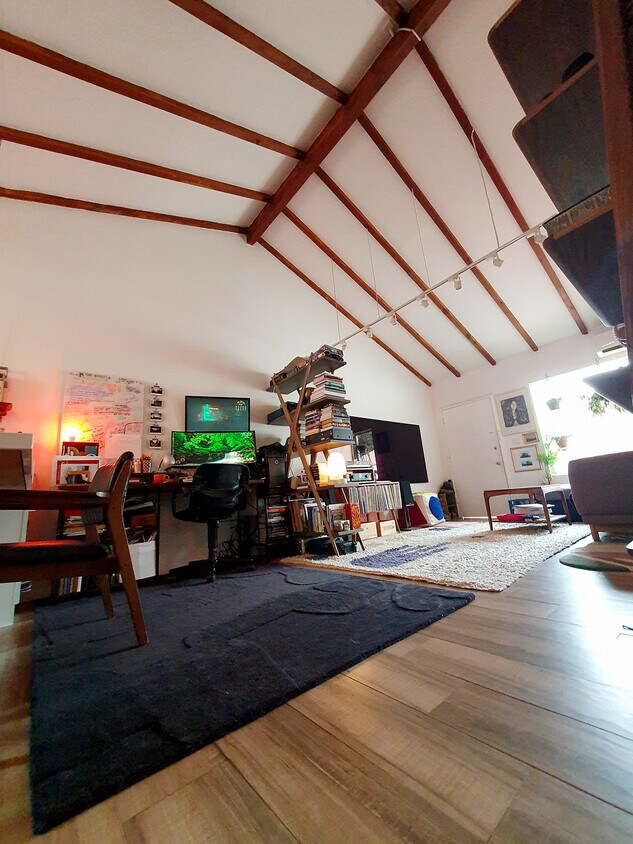 Foto principal - 2457 Oak St