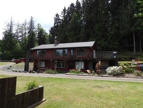 Building Photo - 243096 US-101