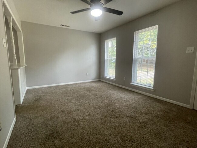 Foto del edificio - Southaven 4 bedrooms!